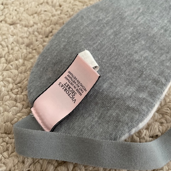 Victoria Secret Plaid Sleep Eye Mask - Picture 2 of 4